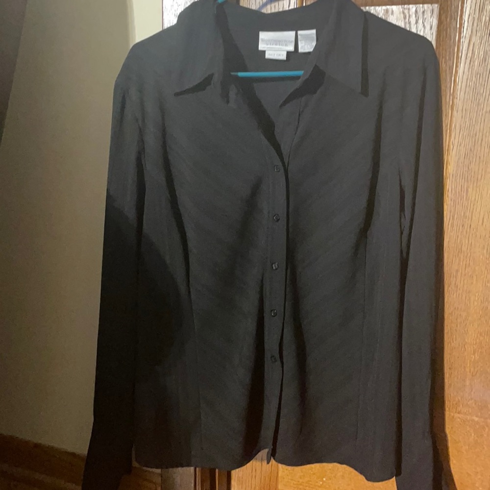 Button shirt by Worthigton stretch